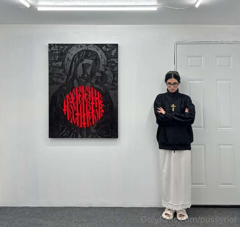 Stop and listen 🥵I’m now a co-founder of «ART ACTION», suppo..