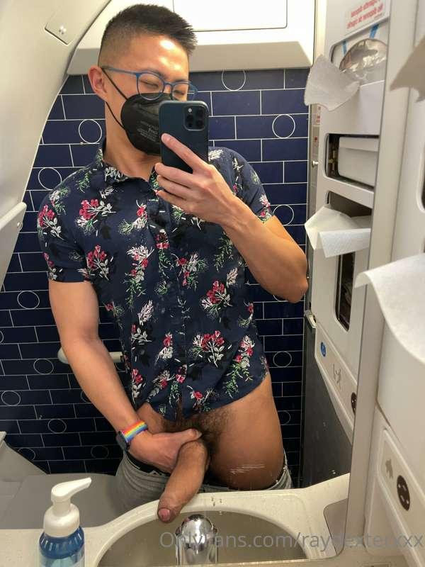 Why are plane lavatory pics always so hot?! 😩😏😈