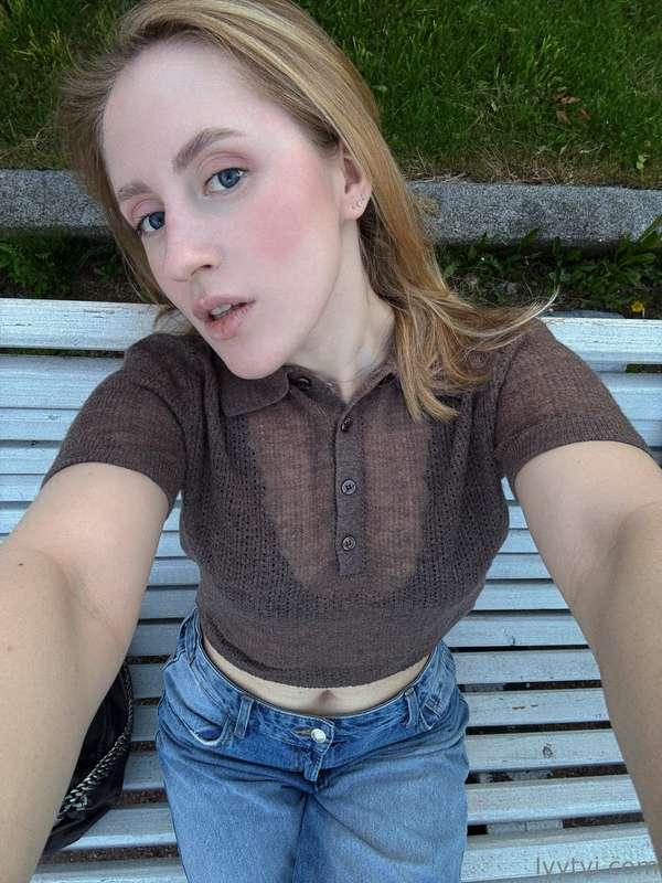 🌙 How many stories are hidden in each of our days... can you..