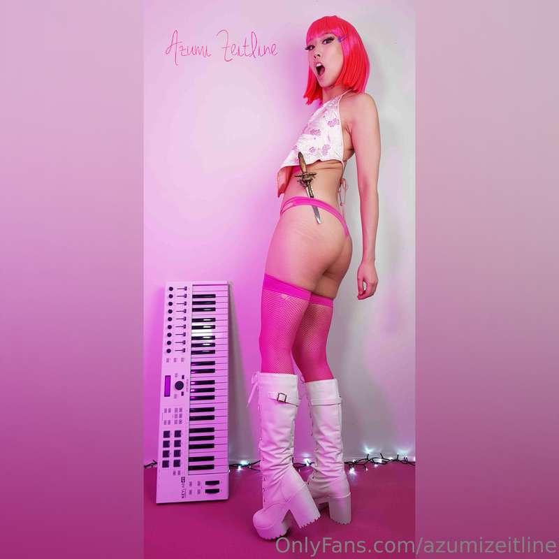 Does this look like an album cover? 🎹💟