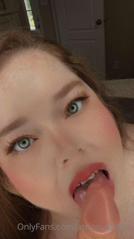 💞Nearly 3000 videos 📹 + photos 📸 for $3.50
💚Never any ads of..