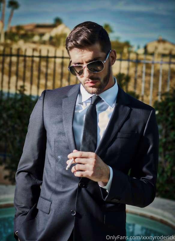 Mr Roderick will see you now.....