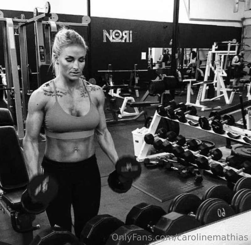 carolinemathias image #2