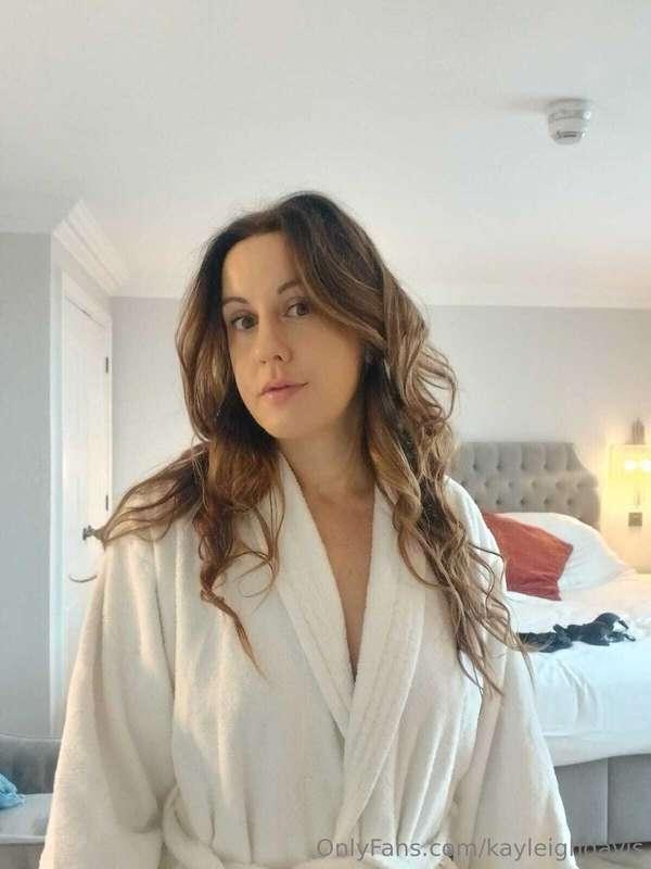 Good morning you lovely lot! Wednesday means halfway through..