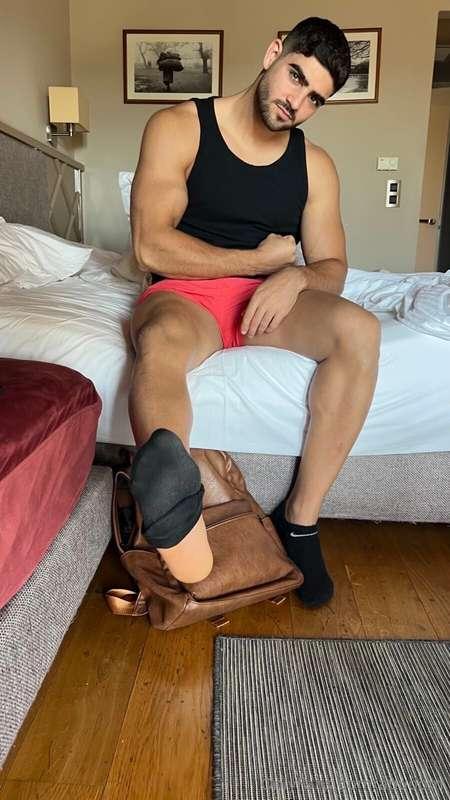 You belong under my🦶