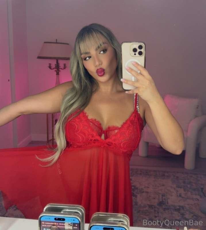 Just made my VIP on SALE 😝 @araqueenbaeonlyfans.com/araqueen..