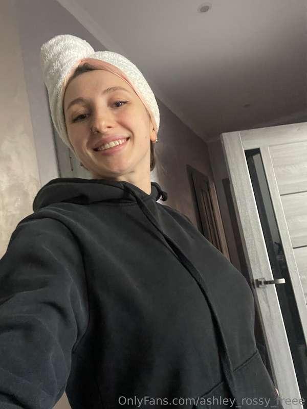 hey my friends🙌How do you like to spend your free time?🤓 😎