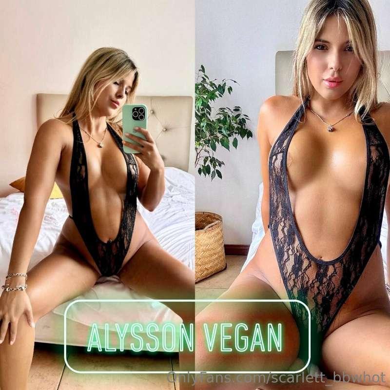 (24h) •HOT squirting Slut• 

 😈Loves excessively playing inf..