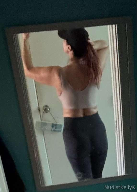 Happy Hump Day everyone 🥰🤗😘sorry been so busy saving babies ..