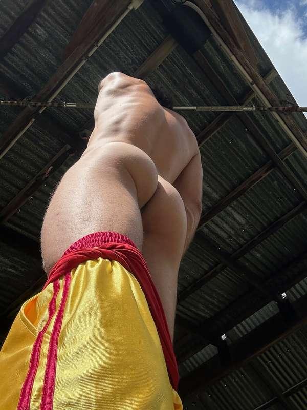 uronlyhotguy image #0