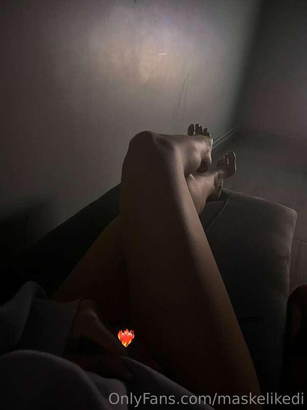 Sıkıldımm alevli kalbimi kim kaldırıcak bu gece❤️‍🔥
Im bored..