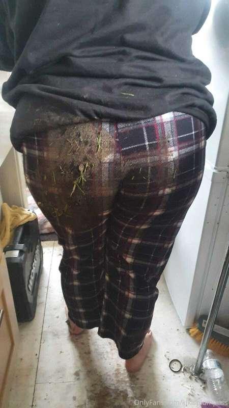 Day before yesterday I slipped on mud and landed on my butt...