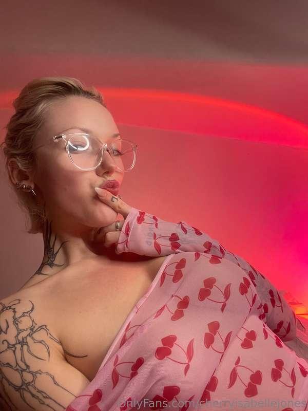 cherryisabellejones image #0