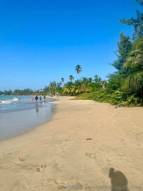 I wish I was at the beach right now 🌊☀️🏝️💔💔💔💔