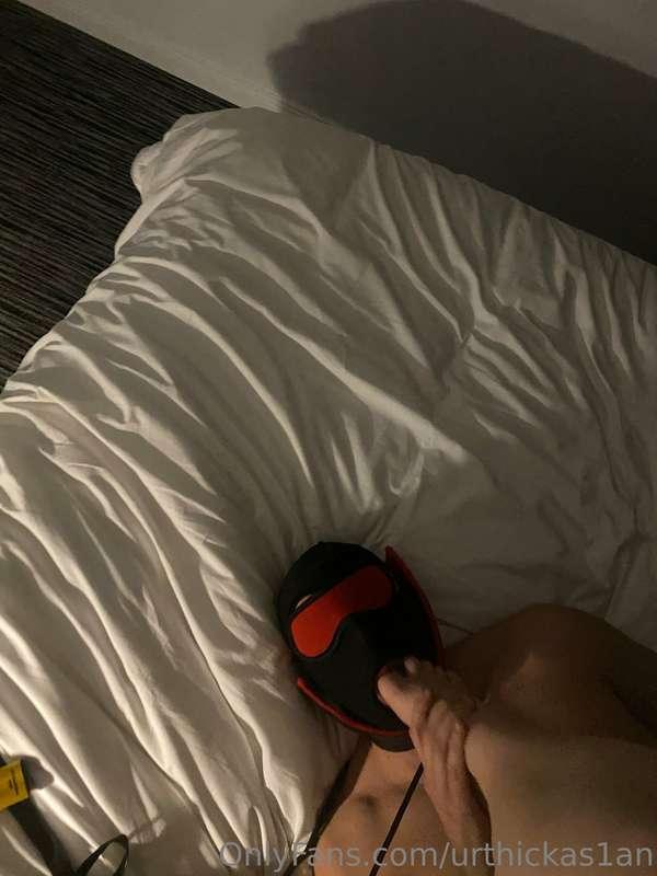 urthickas1an image #8