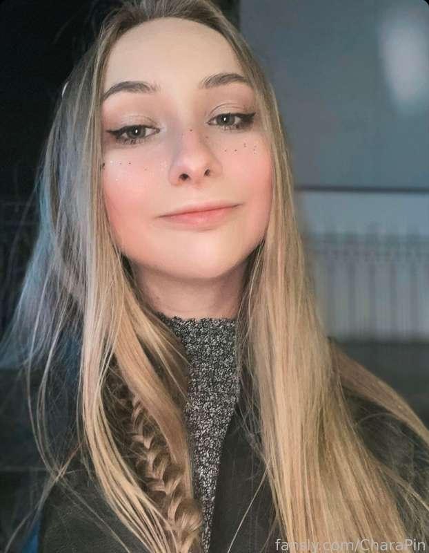 They: Love is in the air💕

Me:🙊😷

Okey okey just kidding but really don’t like that Valentine’s Day 🤷🏼‍♀️ Love is generally a STRANGE thing, like:
It appears  - you are happy, but now you are responsible for this feeling. Disappears - you suffer, but you are free… 

Btw, do you think love is something that appears through the EFFORTS of two partners? 🫂
Or spontaneous, but very strong feeling that does NOT DEPEND on you?🤷🏼‍♀️
Difficult… 

#love #prettyface #blond #fyp #life #blog #younggirl #girlnextdoor #beautiful #goodgirl