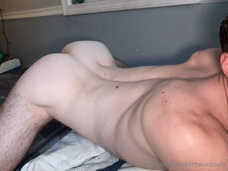 How hot is it having hairy thighs and a smooth ass, best of ..