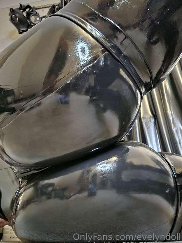 I wish you could feel how soft, slippery and rubbery it is b..