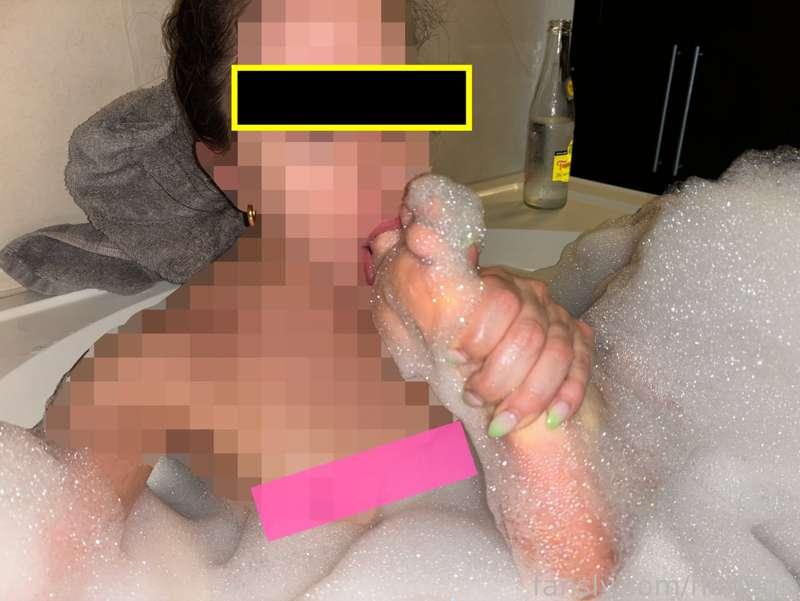 herlegs image #3