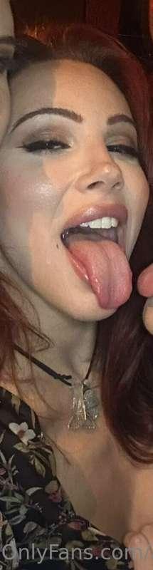 *I could please a lot of guys with this tongue....or one luc..