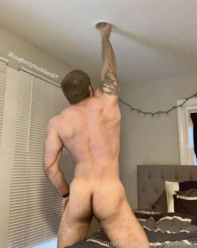 Couldn’t help but realize how fat my ass was looking when I ..