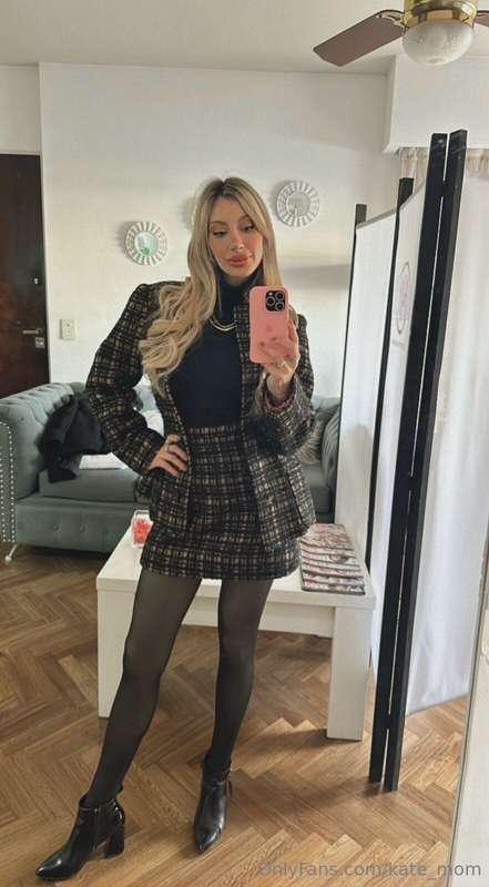 Enjoy your weekend guys🤗😘