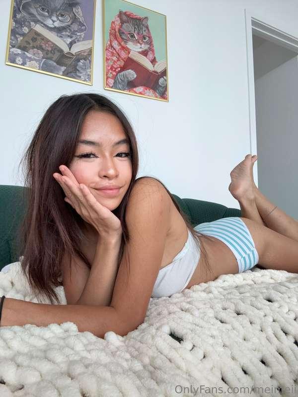 pretending to be productive while i'm actually just comfy.