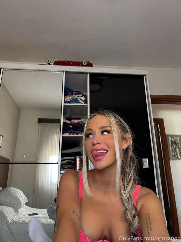 Tonight finally I’ll send you my first ever BLOW… 😮🍆. You kn..