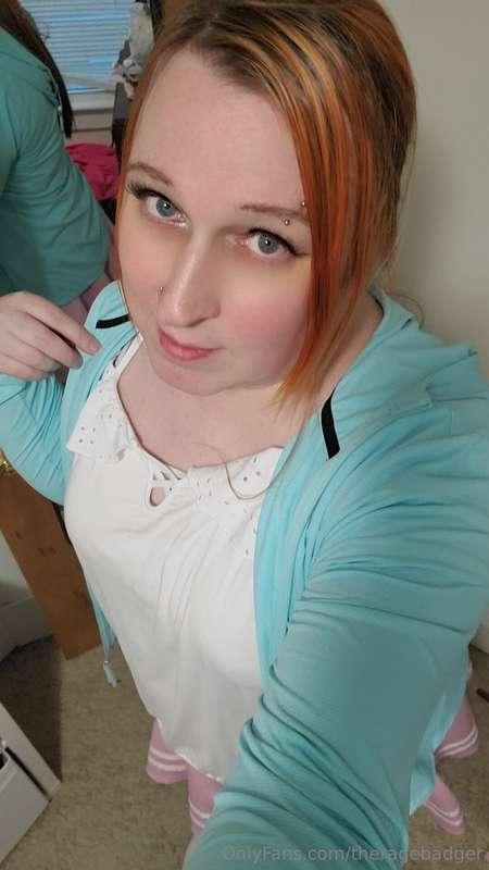 Just a lil tease for y'all. 😘 dropping a fun dice game for y..