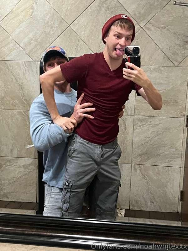 noahwhitexxx image #1