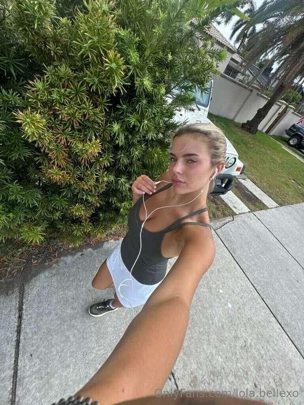 bet you would love to see me coming 