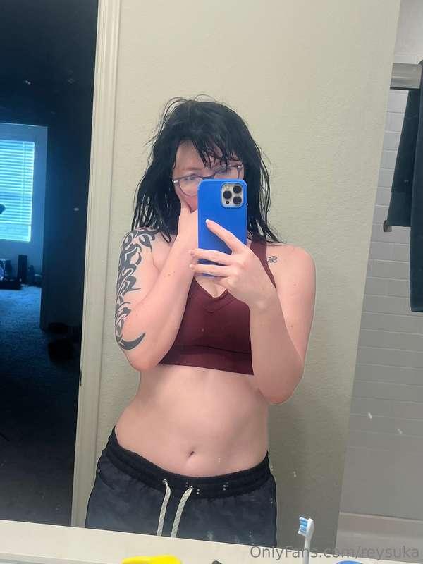 Guess what I’m not wearing under these pants 😋