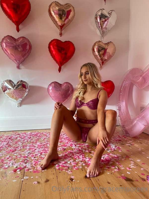 Loving this set, who else? xx