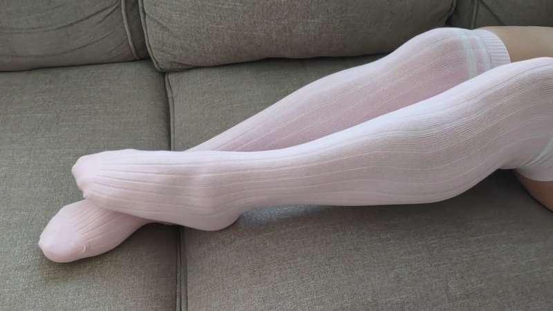 These socks stay on, even when everything else comes off😍