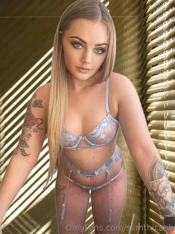 ## BACK ON SNAP

GoddessAsh.2023

Dm me after contribution i..
