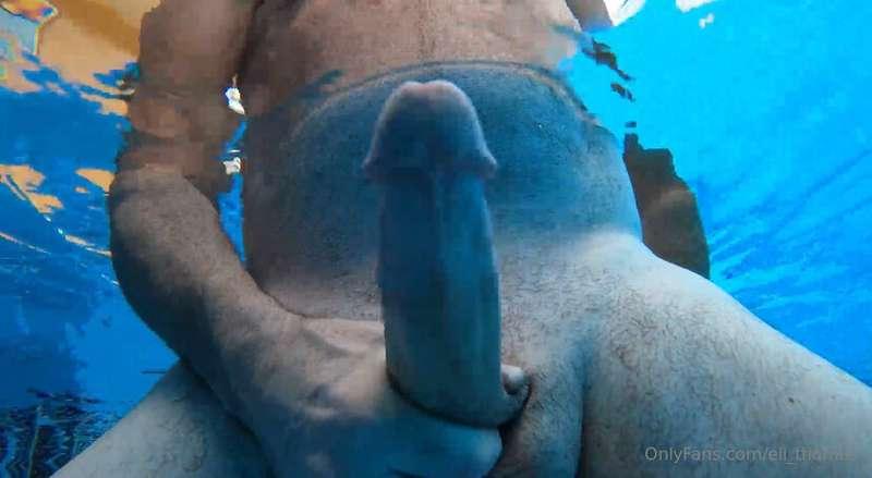Handjob in DM 👀🔥