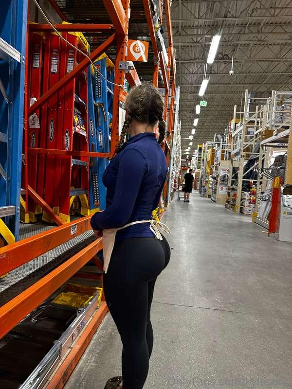 Juicy booty