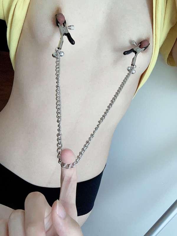 Do you like nipple clamp? I do!🙈🙈🙈 乳夹这种东西又有谁能拒绝呢🙈🙈