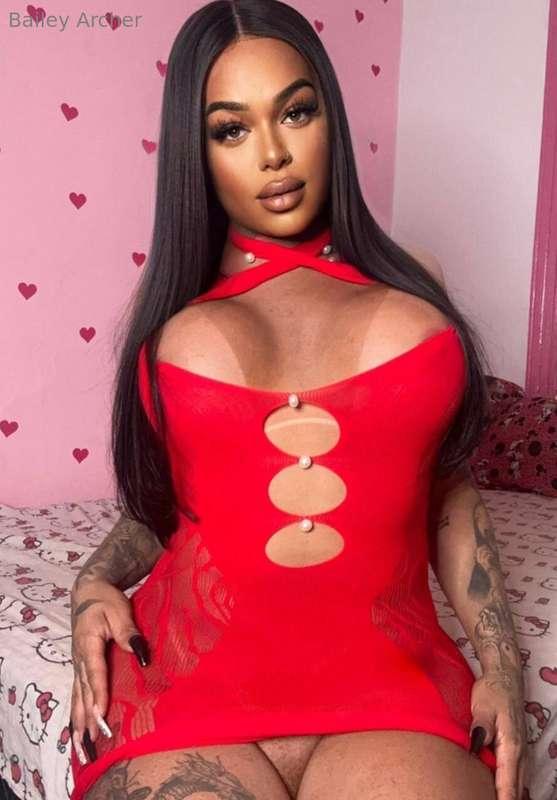 @tscarlaamaral is your new mommy! Total milf vibes! And if y..
