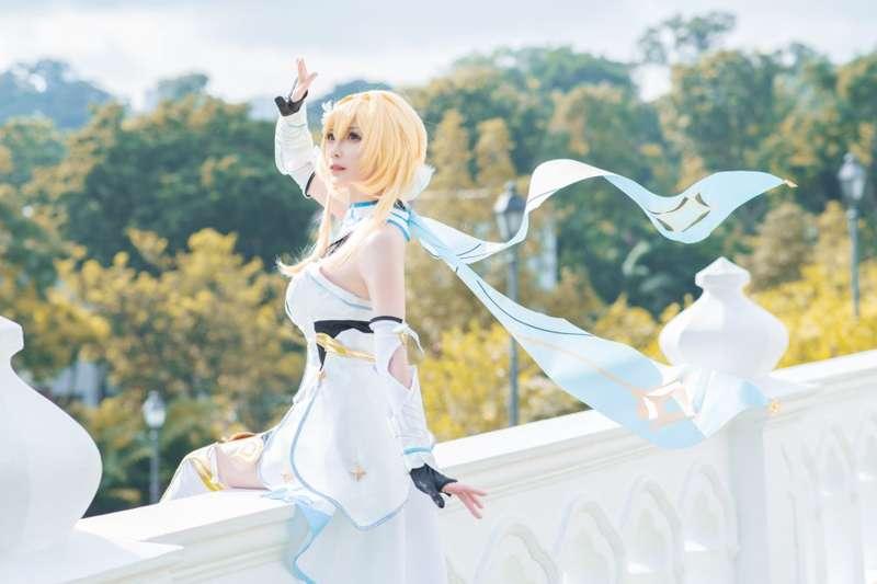 Lumine set is Tier 2 reward for July!