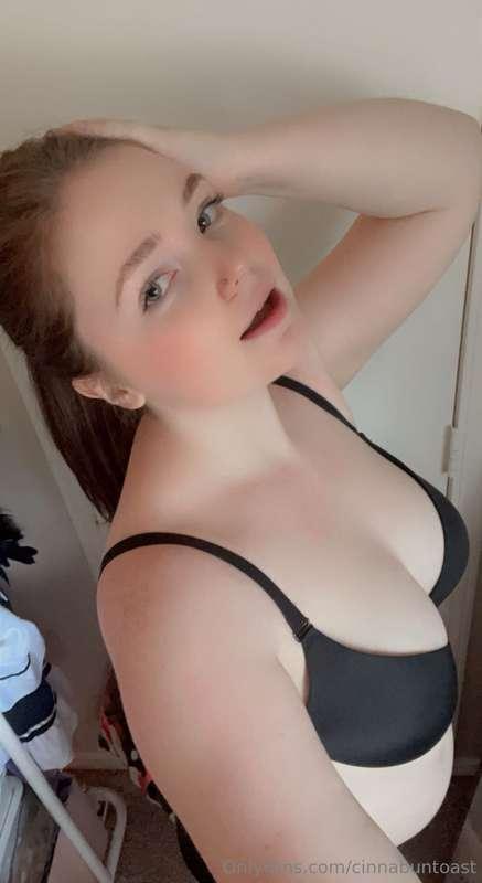 Major girl next door vibes here 