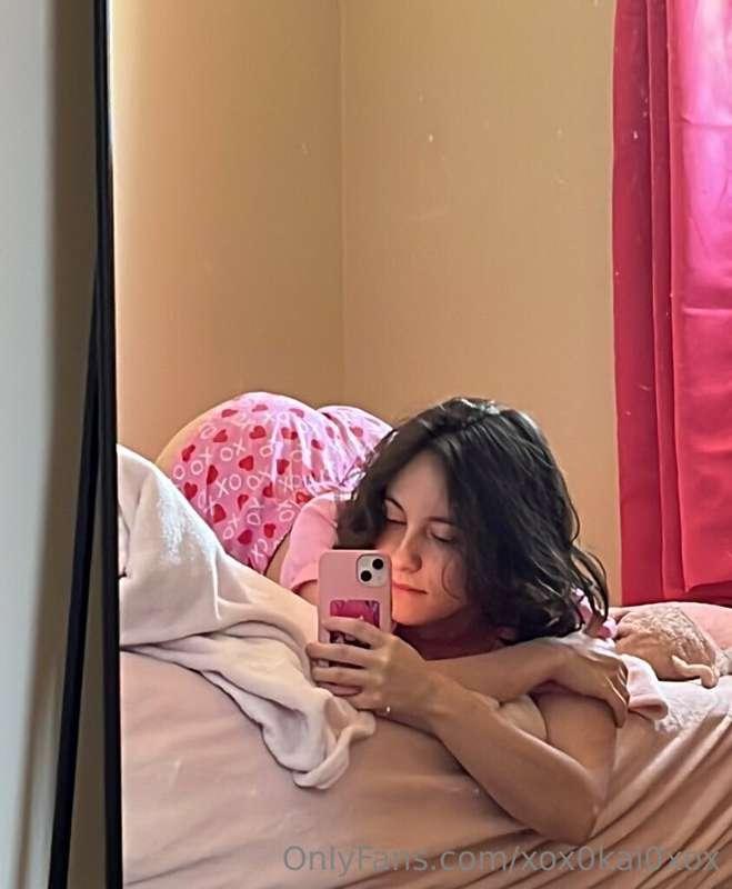 Very happy I have a mirror to take pictures in thanks to one..