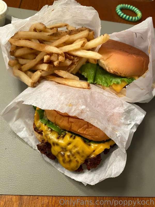 Be good and cover Goddess’ double cheese burgers 😘
