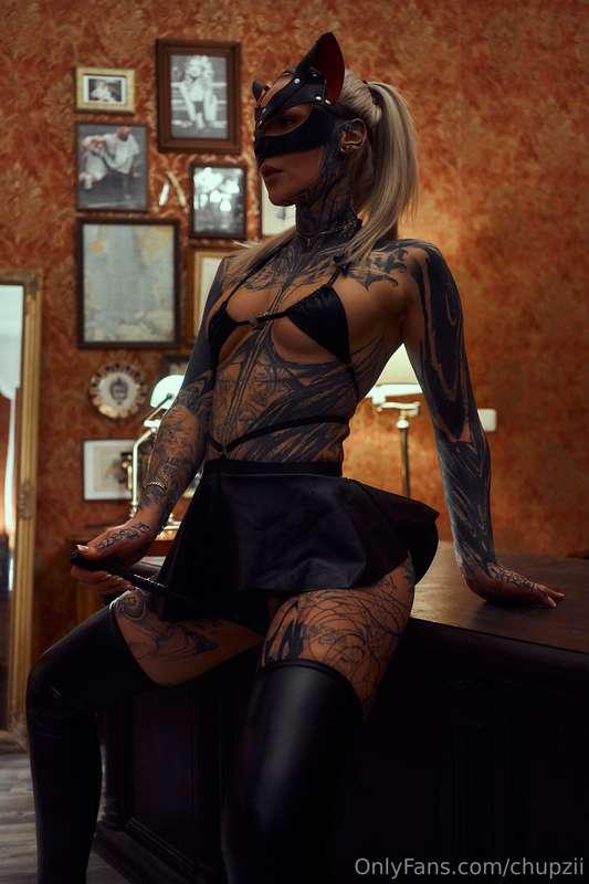 New content in your DMs 22:22🐈‍⬛