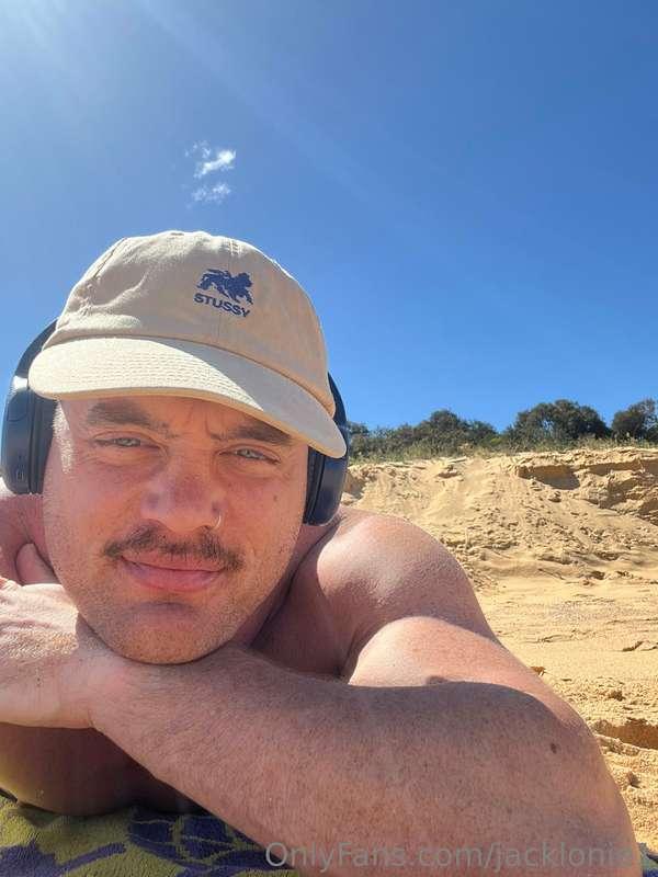 Love to be sun-kissed but I prefer **your hot kisses**! 🥵 Es..