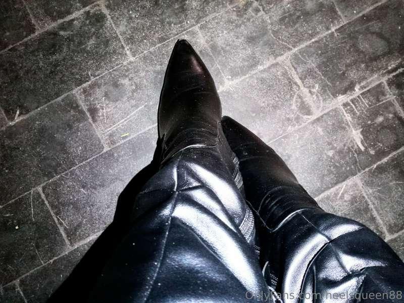 🖤 gli stivali di oggi...🖤
