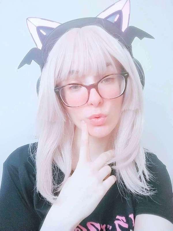 Hiii everyone! I'm fully back now thank you for being so pat..