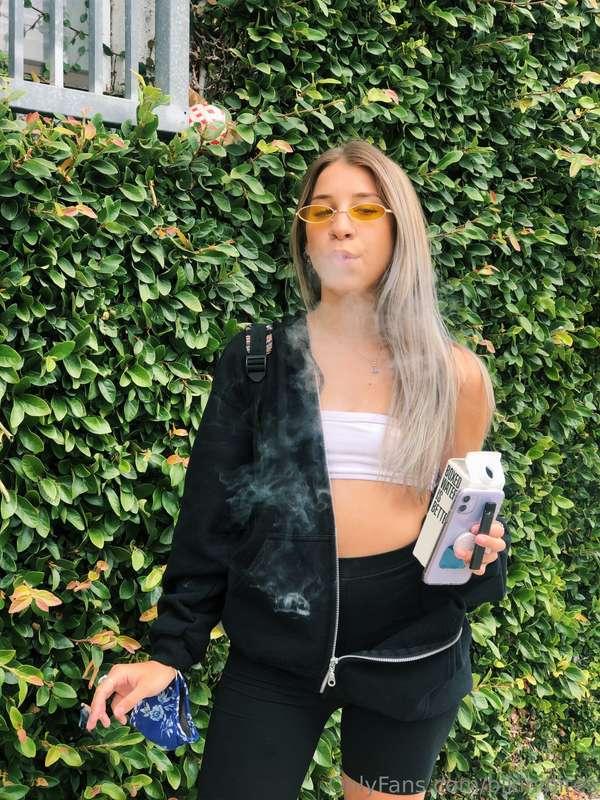 bikinibites image #0