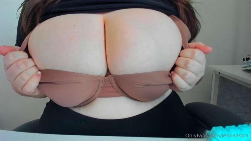 Showing you my boobs always makes me smile 😊 