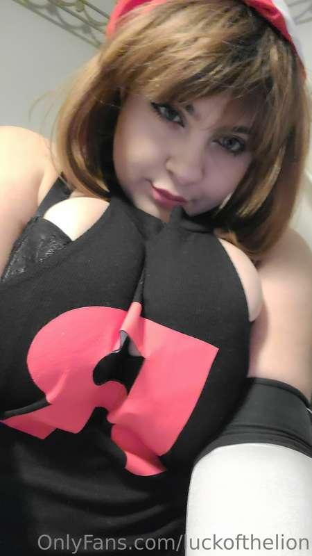 I misclicked my last post but GOODNESS MY CHEST IS BIG